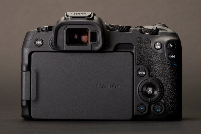 Canon 5D Mark III vs Canon R8: Classic DSLR vs Modern Mirrorless Comparison.
