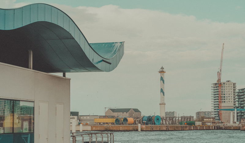 Entre el muelle y el horizonte